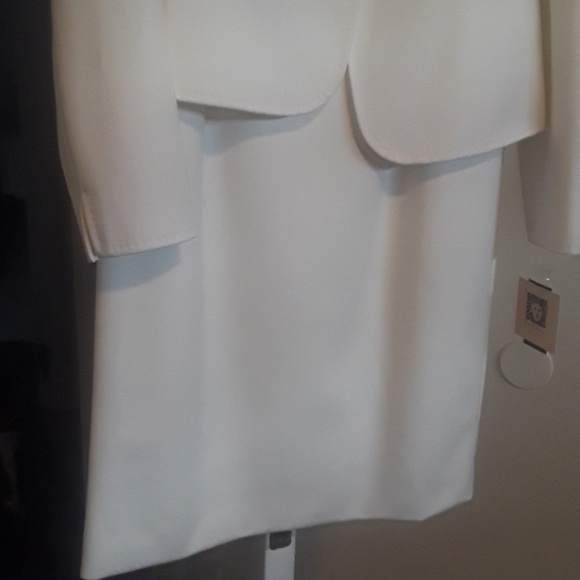 2 piece dress suit - Picture 2 of 8